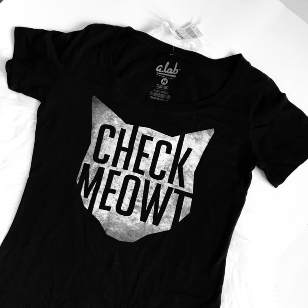 Check Meowt T-Shirt - Picture 3 of 5